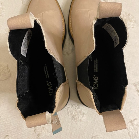 Toms Skylar Puffer Sahara Nubuck Cream Tan Chelsea Lug Sole Ankle Boot - Picture 5 of 7